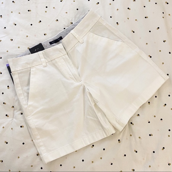 Tommy Hilfiger Shorts - Picture 2 of 5